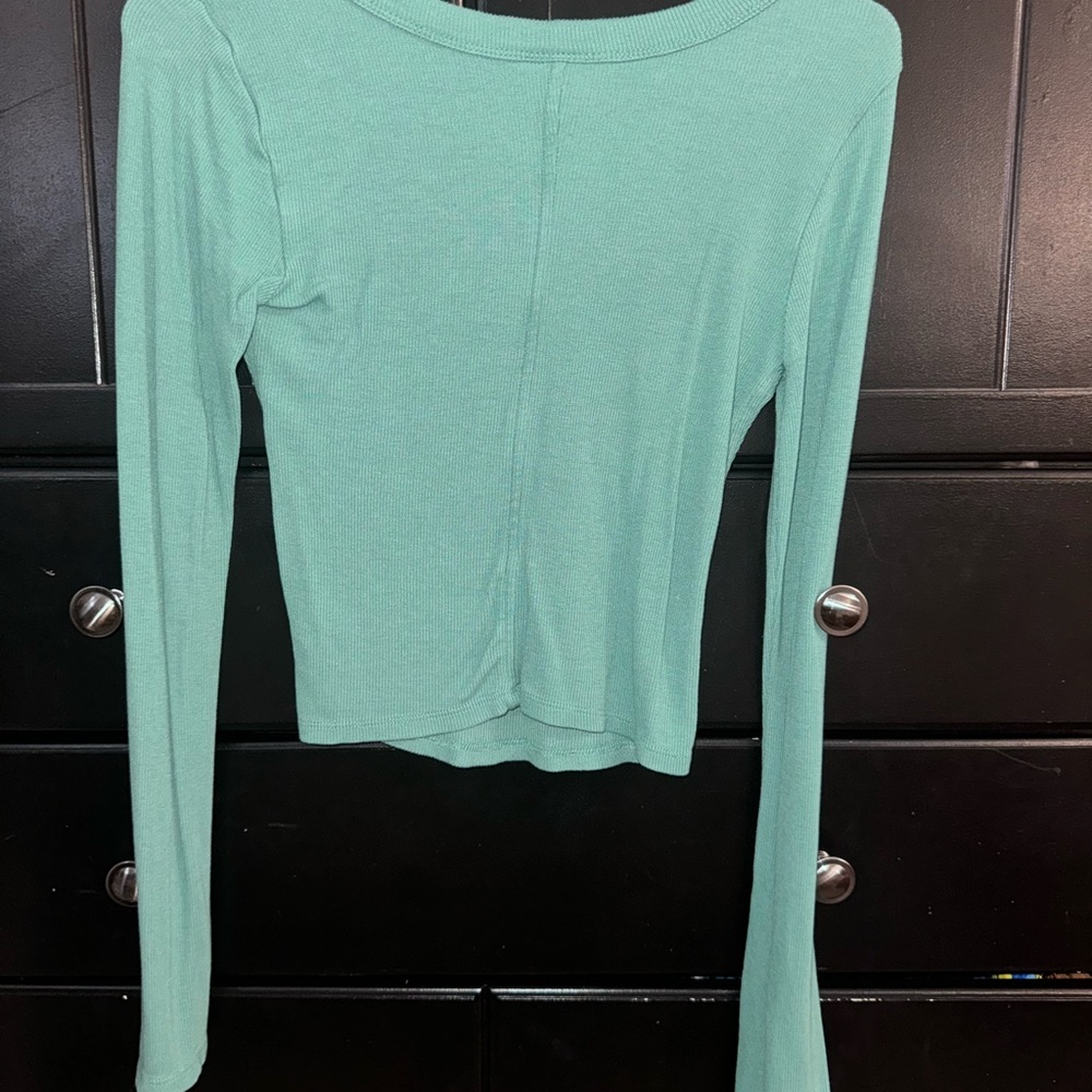 Green Ribbed Longsleeve - Picture 3 of 5